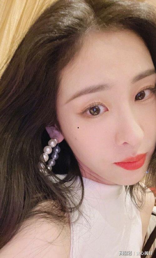 吃瓜娱乐圈张碧晨,娱乐圈的瓜田，她如何成为焦点？  第1张